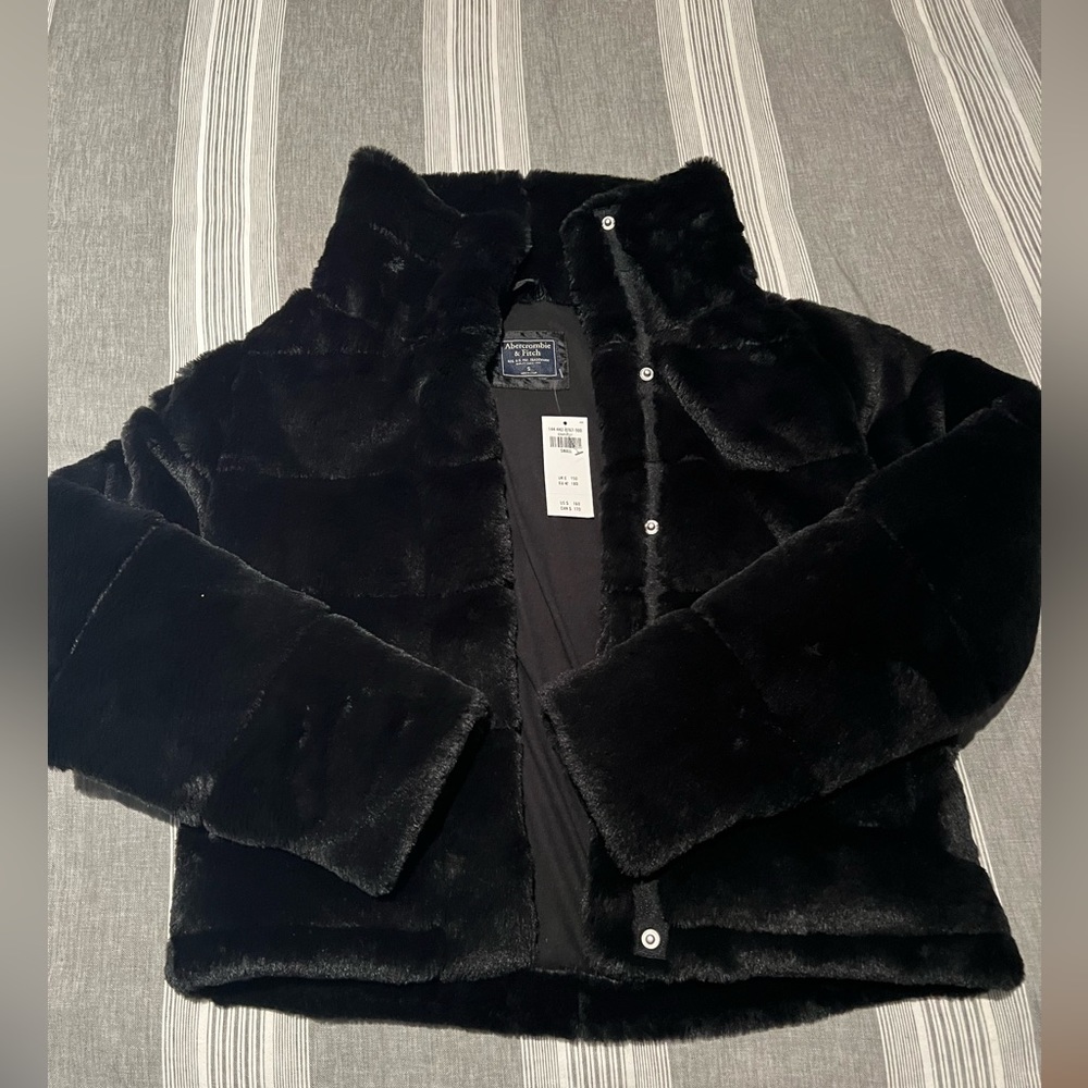 A&F Faux Fur Black Coat Size S new with tags $60